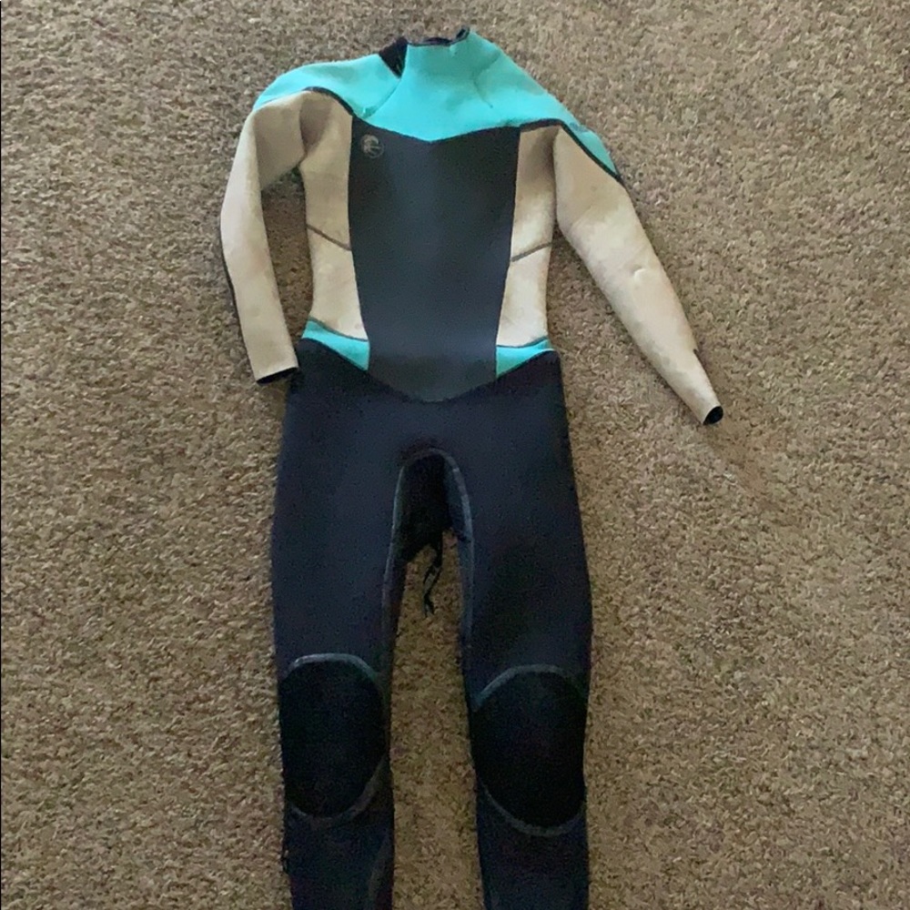 O’neill Women’s Flair Wetsuit sz 4